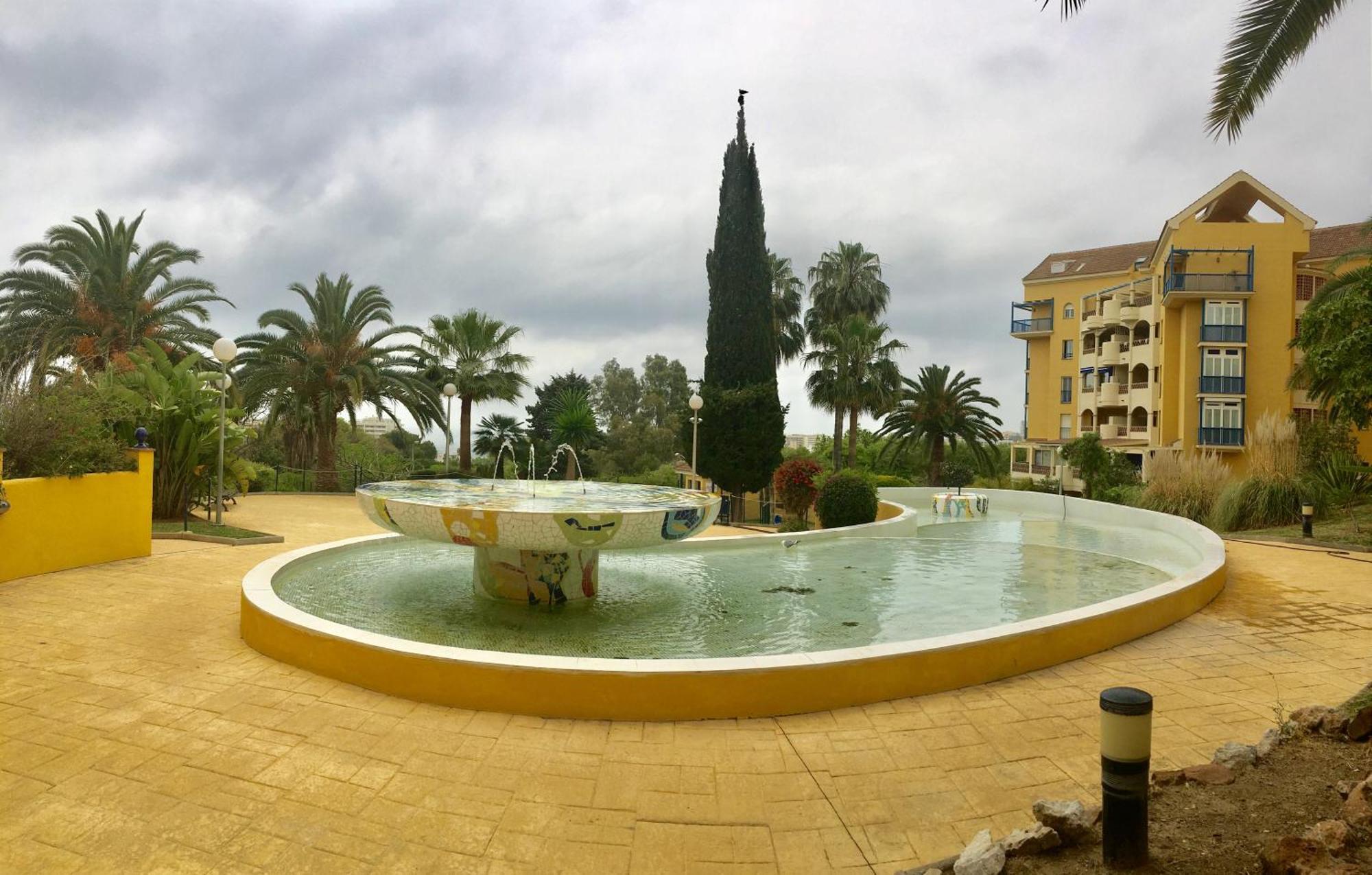 Bonitas Vistas Y Situacion Perfecta Benalmádena